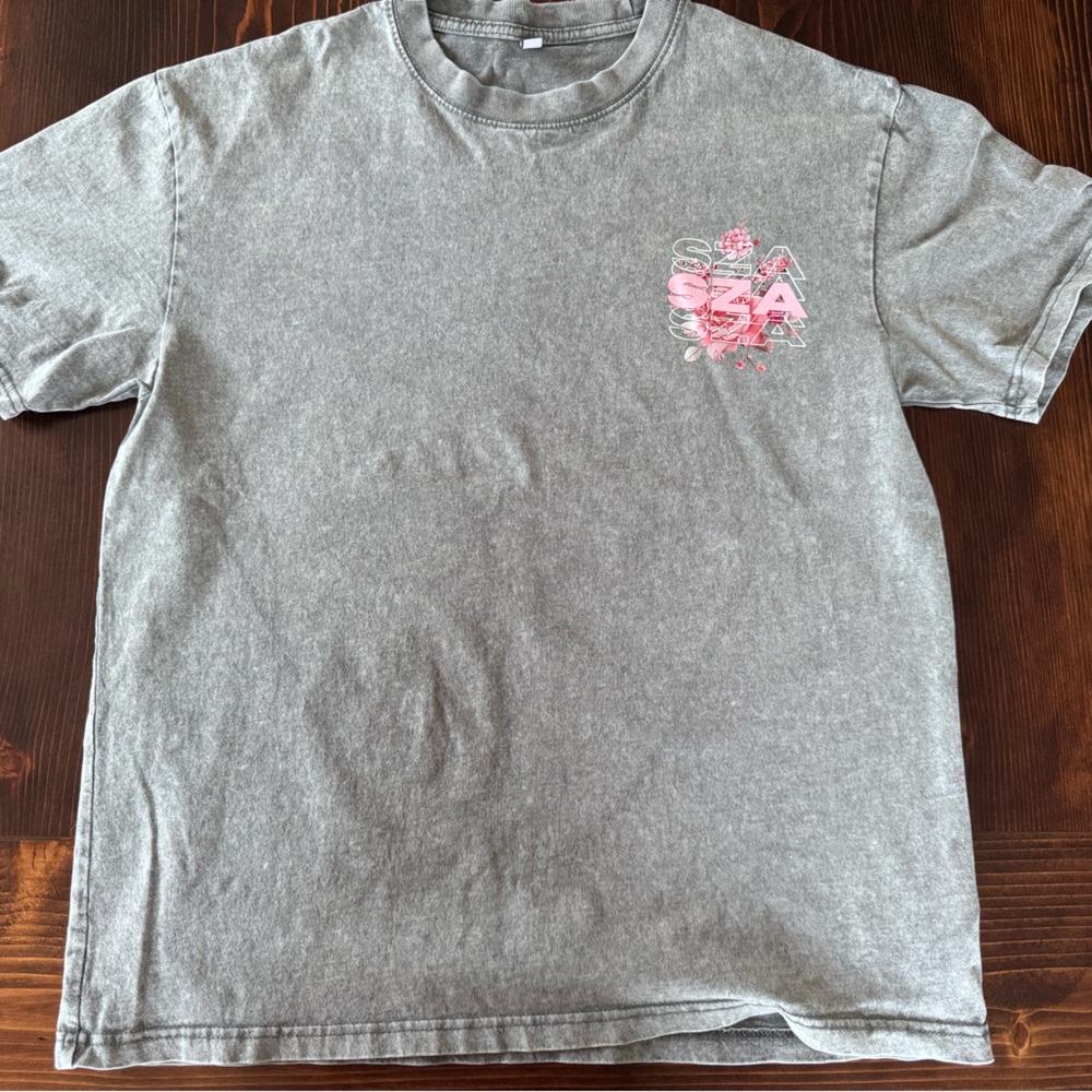 SZA tee women’s small